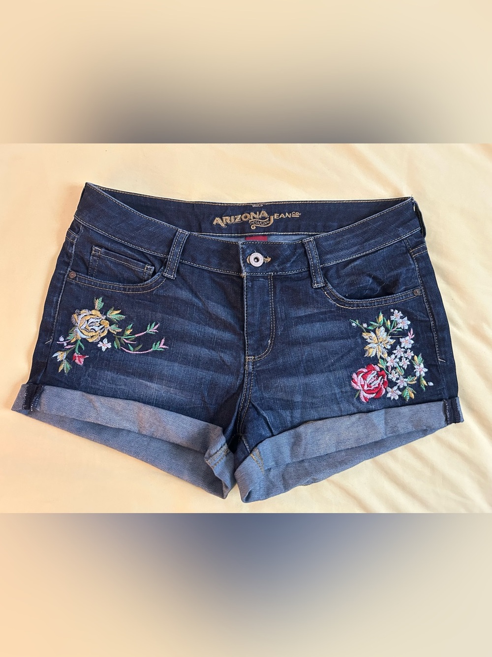 Arizona Embroidered Shorts - 9